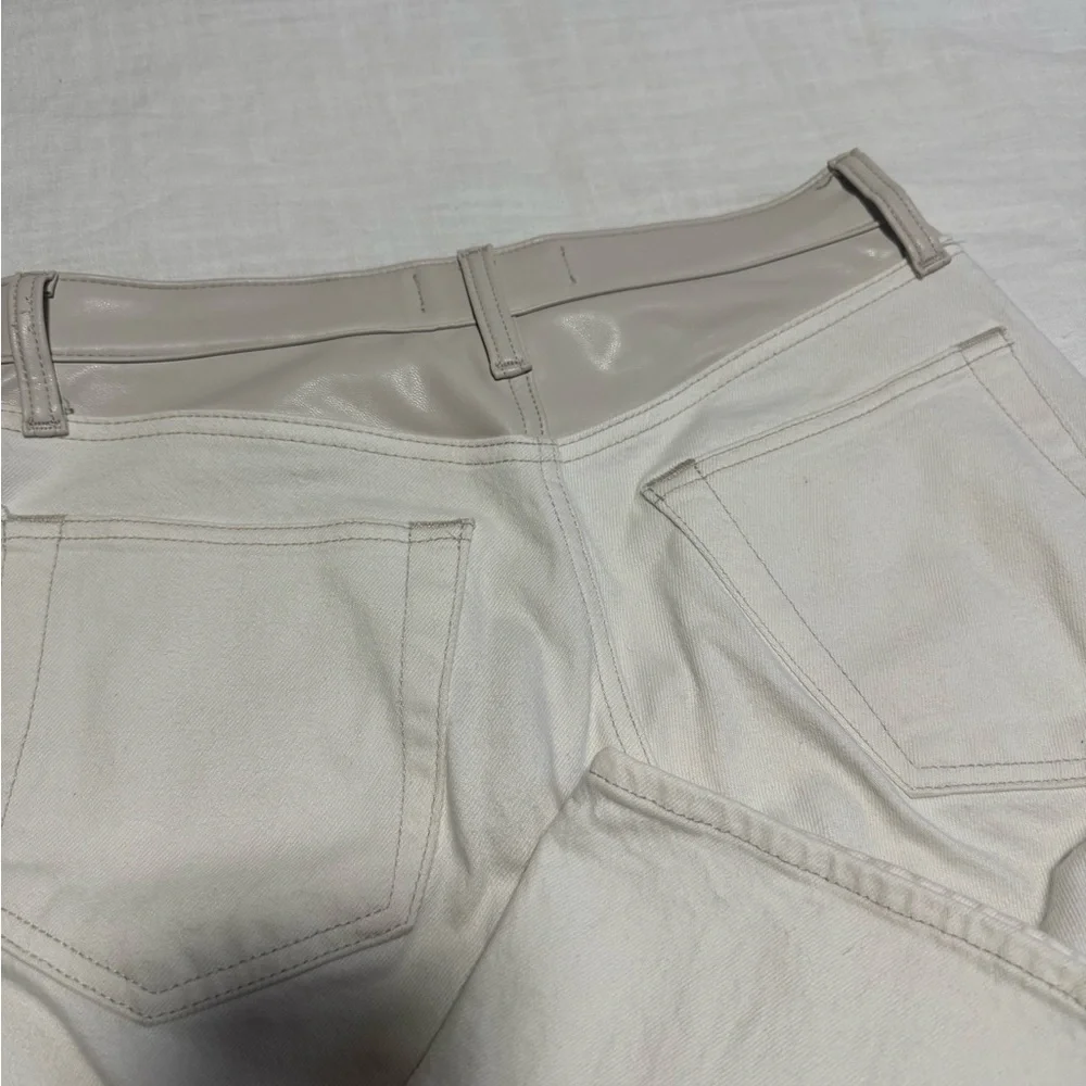 Abercrombie 90’s Straight Ultra High Rise Jeans | GREAT CONDITION! - Picture 5 of 5